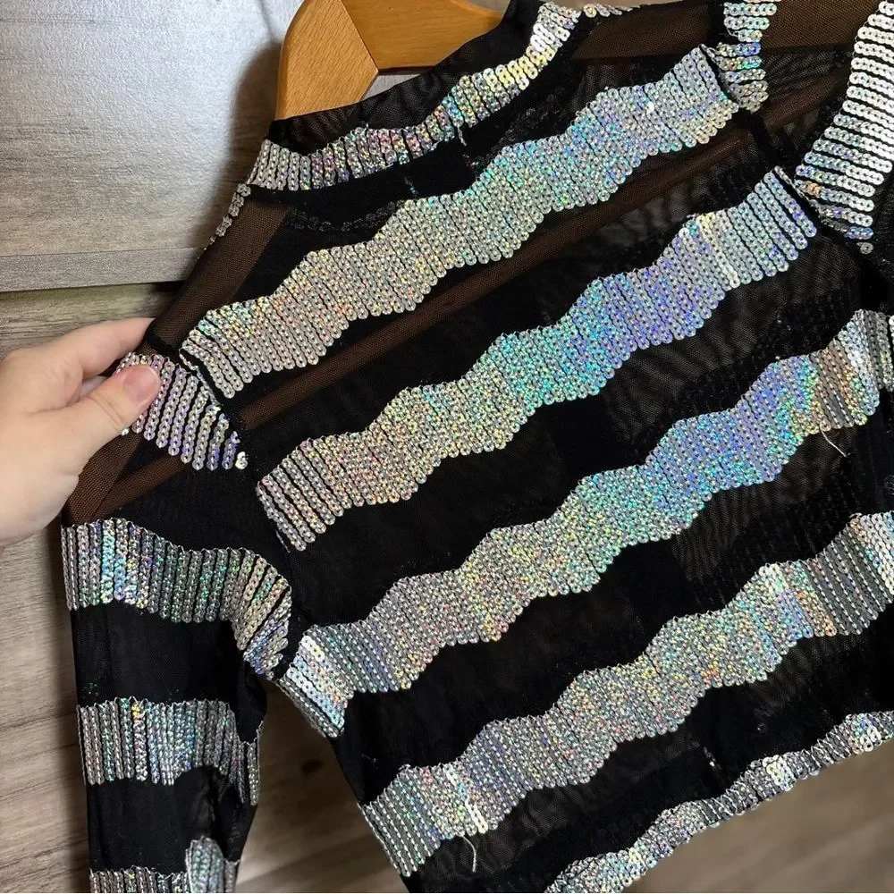 Gia-Mia Silver Iridescent Sequins Chevron Black Mesh long sleeve Dance top G313
